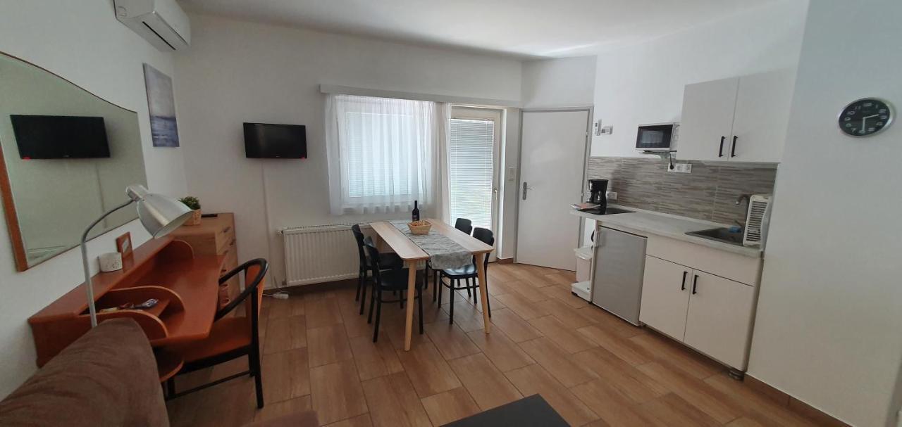 Forrest Apartman Gyenesdiás Екстериор снимка