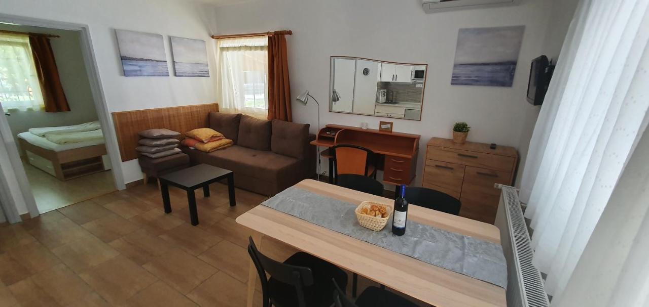 Forrest Apartman Gyenesdiás Екстериор снимка